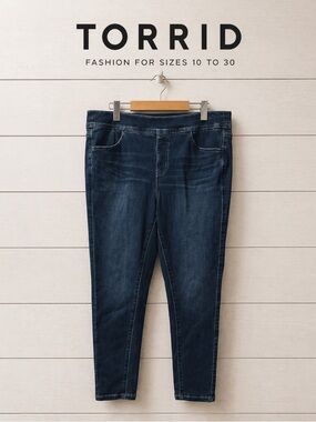 TORRID blue jegging size  1S = 1x short